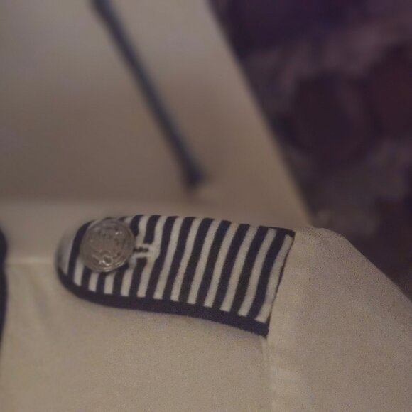 St. John Yellow Label Pull over top White Dark Striped Plaque Size S Small - Picture 6 of 9